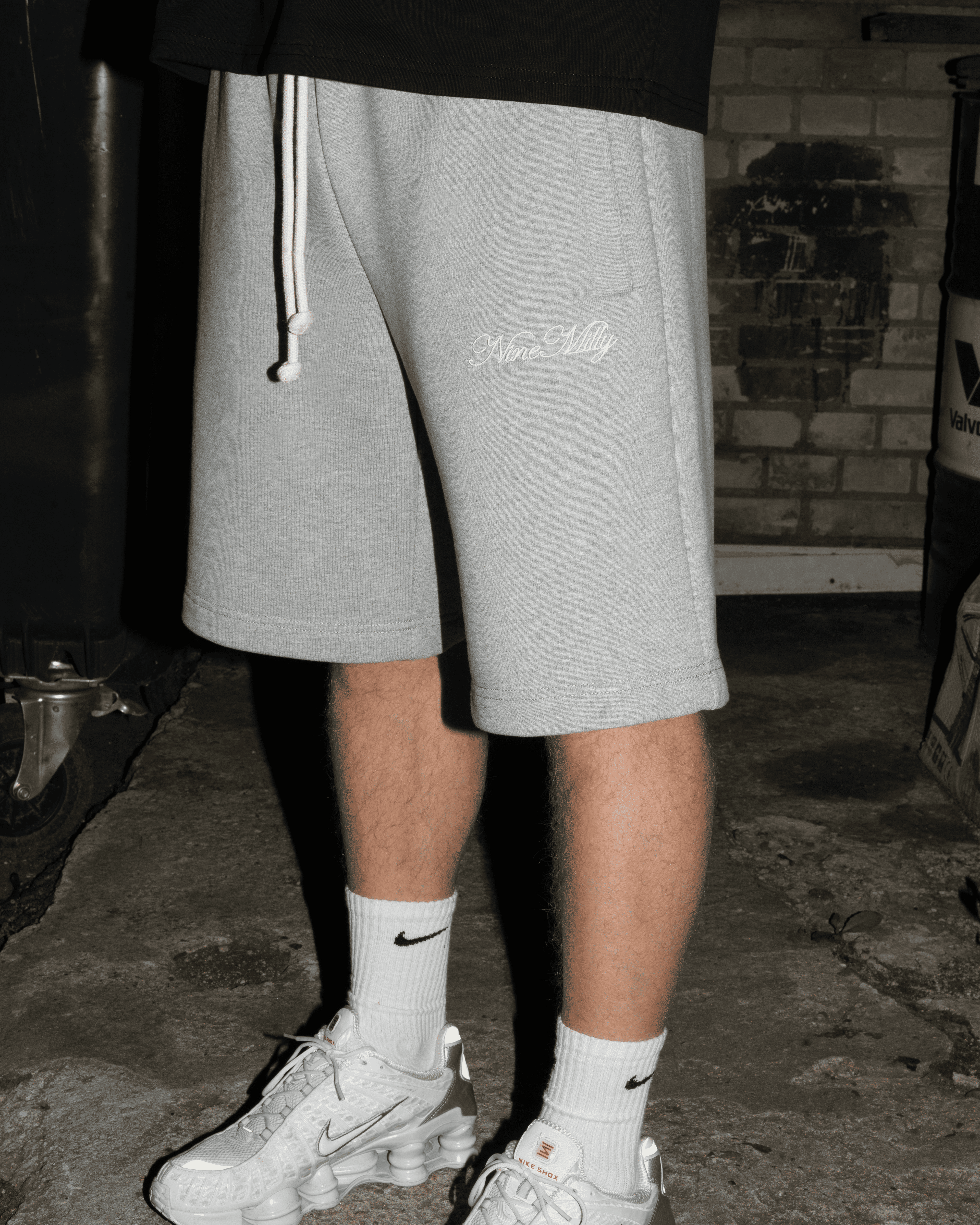 SZARE SPODENKI PREMIUM BASIC